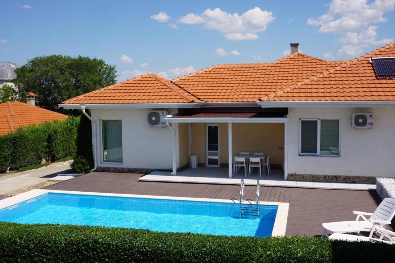 Obrochishte Geranium Holliday Villas מראה חיצוני תמונה